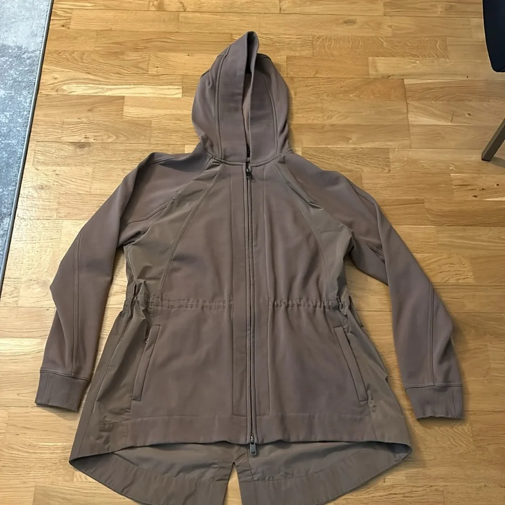 Athleta Triumph Hybrid Jacket